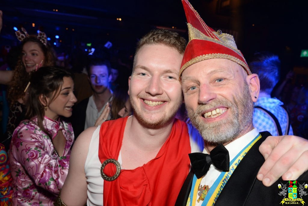 ../Images/Carnavals vrijdagavond in VdG 242.jpg